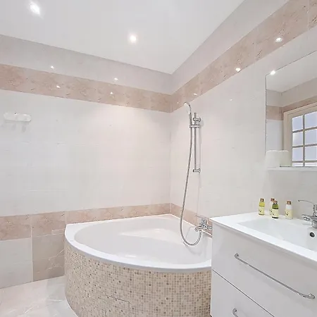 Nestor&jeeves - Bela Vista - - Close Sea Nizza